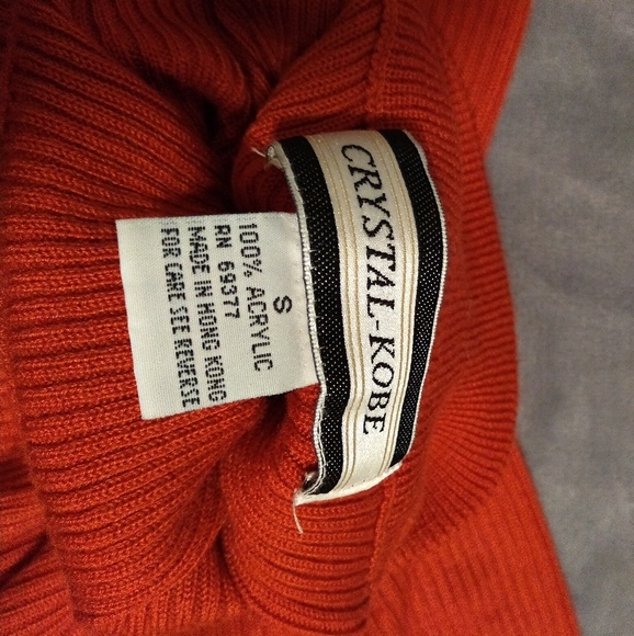 Red Ribbed Sweater - Picture 2 of 3